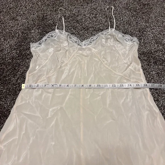 Victoria's Secret Silk Lace Trim Slip Dress Ivory Camisole Nightgown Fairycore L - Picture 4 of 7